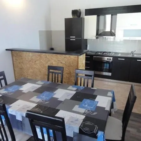 In Pjescana Uvala Istrien 36011 Сasa de vacaciones *